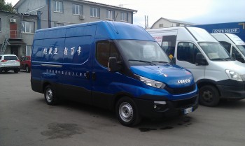 Новый Iveco Daily сопроводил команду Maserati на трансконтинентальном ралли